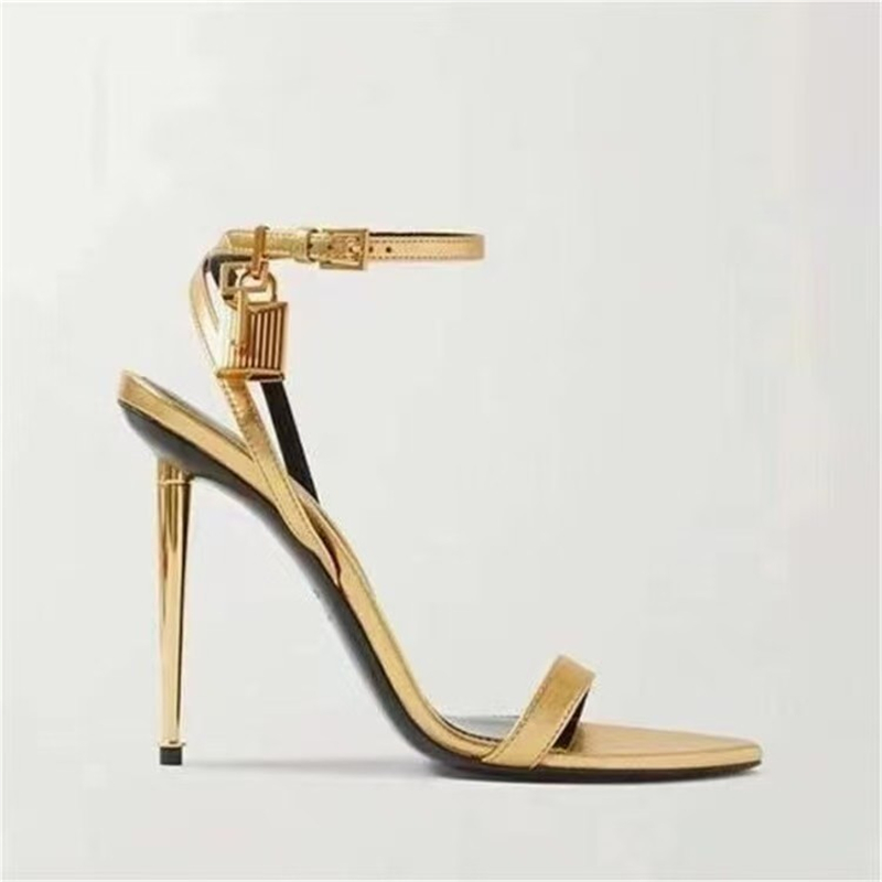 Buckle Strap Solid Color Key L - Casual Sandal Leather ulasan dan harga